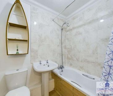 Coach House, Barton Street, Tewkesbury, GL20 - Photo 6