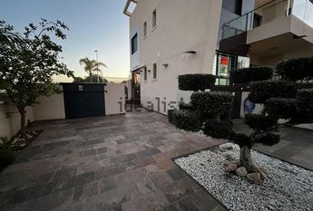 Alquiler de chalet pareado en Calle Ausias March, 41