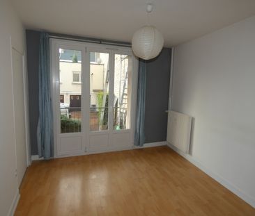 Location Appartement 4 pièces 74m² BEAUNE 21200 - Photo 3