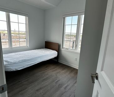 For Lease - 1259 Lily Crescent Unit# 15, Milton, Ontario - Photo 2