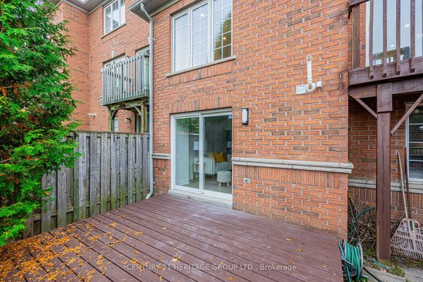 For Lease - 114 Millcliff Circle, Aurora, Ontario - Photo 1