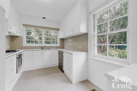 18 Merrion Place, Kew - Photo 3
