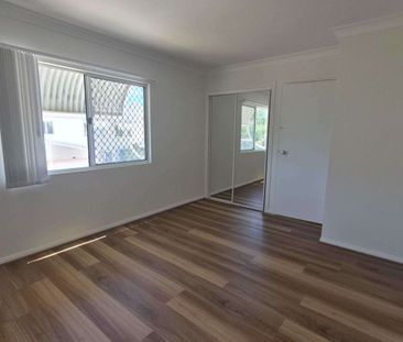 New renovated home in an excellent location - Photo 5