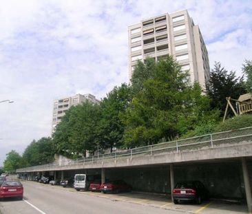 Bel appartement de 4 pièces avec balcon et vue sur le lac - Photo 2