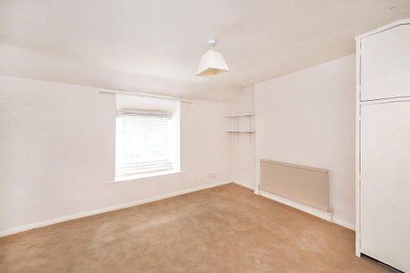 5 bedroom detached house to rent - Photo 5