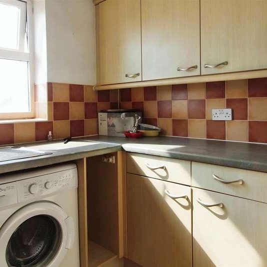 Pickford Gardens Slough, SL1 - Photo 1