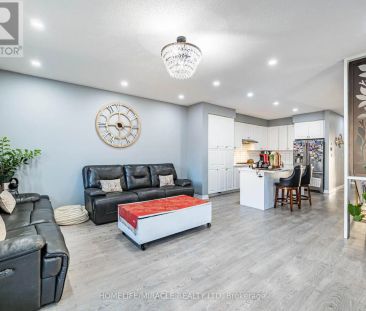 3 DORIS PAWLEY CRESCENT - Photo 2