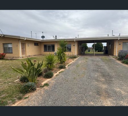 2/661 Koorlong Avenue, Irymple, Vic 3498 - Photo 2