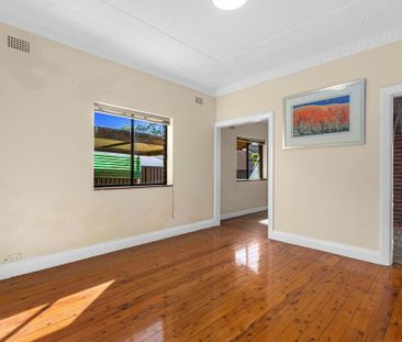 Full Brick Home & Granny Flat in Hurstville Public School Catchment - Photo 3