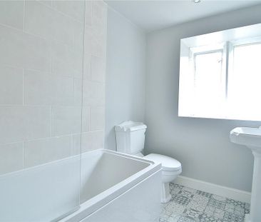 3 bedroom detached house to rent - Photo 3