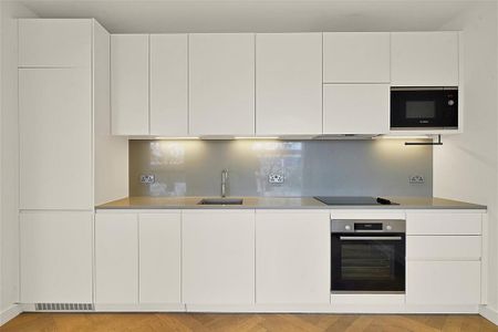 3 bedroom flat to rent - Photo 3