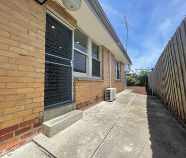 FULLY RENOVATED STYLISH TWO BEDROOM UNIT - Photo 6