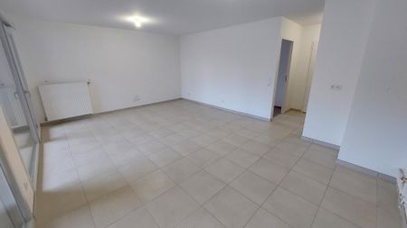 location Appartement T2 DE 48.06m² À COUBLEVIE - Photo 3