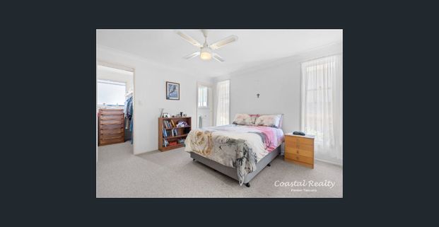 MODERN 3 BEDROOM HOME - Photo 1