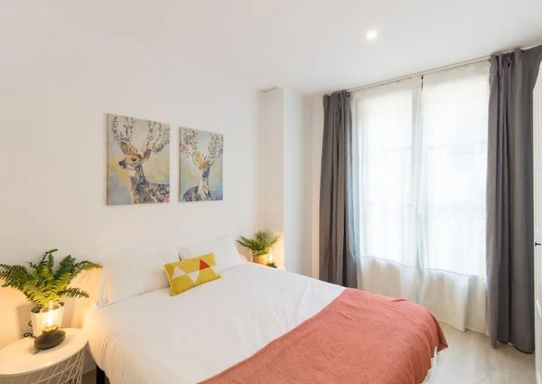 Carrer dels Salvador, Barcelona, Catalonia 08001