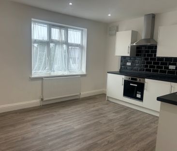 South Street, Eastwood - Photo 6