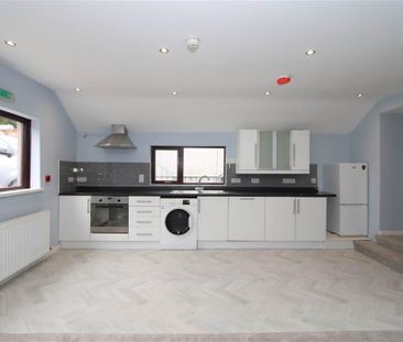 68a Castle Street, Comber, BT23 5DZ - Photo 2