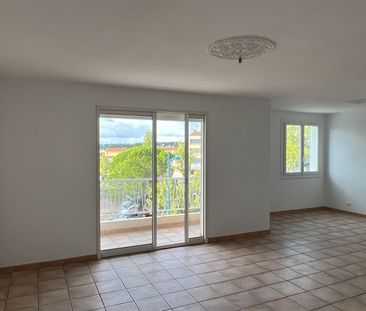 Location Appartement 3 pièces 75m² - Photo 1