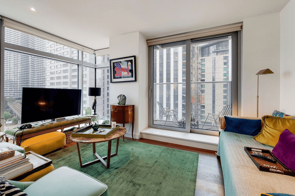 Pan Peninsula Square, London, E14 - Photo 1