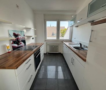 Renovierte 3-Zimmer-Wohnung mit großer Dachterrasse - Photo 1