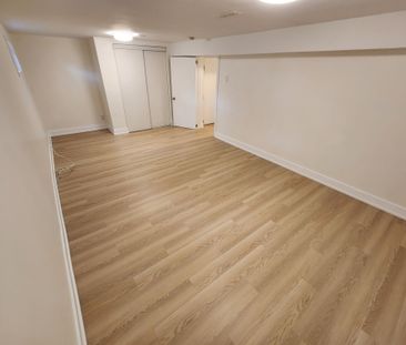 For Lease - 188 Cherrywood Drive Unit# Lower, Newmarket, Ontario - Photo 5