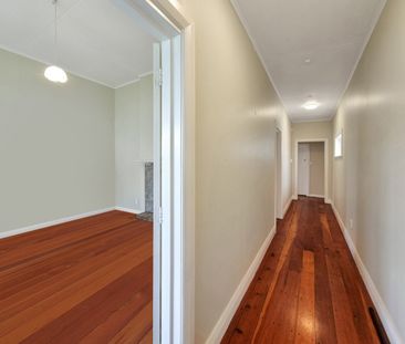 Welcome to 229 Adelaide Road, Newtown. - Photo 3