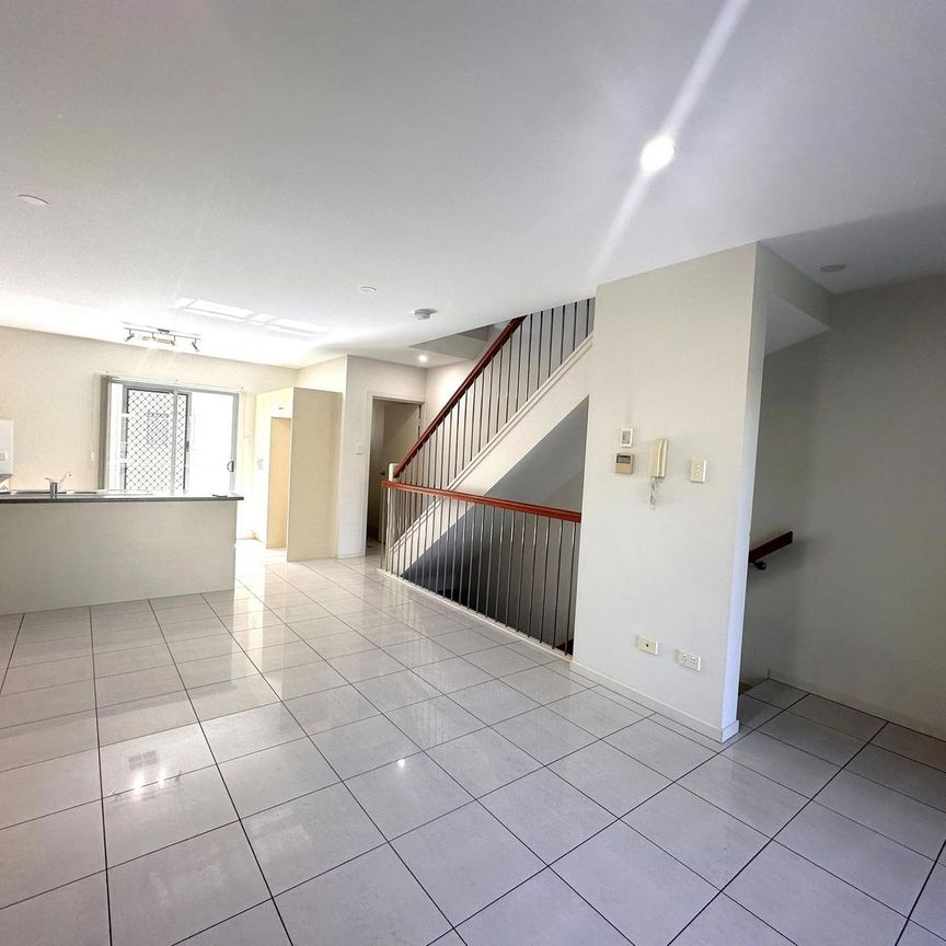 5/11 Pembroke Street, 4152, Carina Qld - Photo 1