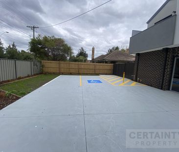 Modern Room in Prime Reservoir Location - 1 Room Left Available! - Photo 2