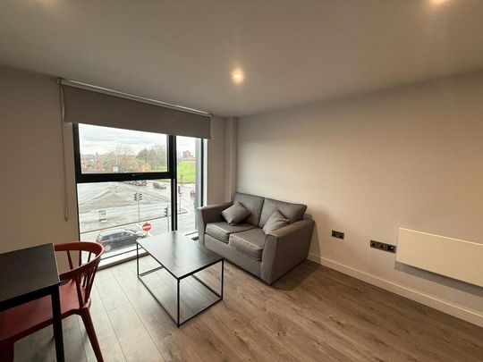 Studio to rent - Photo 1