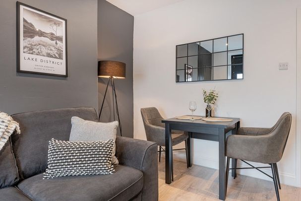 Southend Road - Photo 1