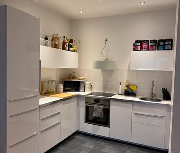 Moderne hochwertige 2 Zimmer Wohnung inkl Einbauküche - Foto 4