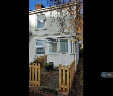 2 bedroom end of terrace house to rent - Photo 3