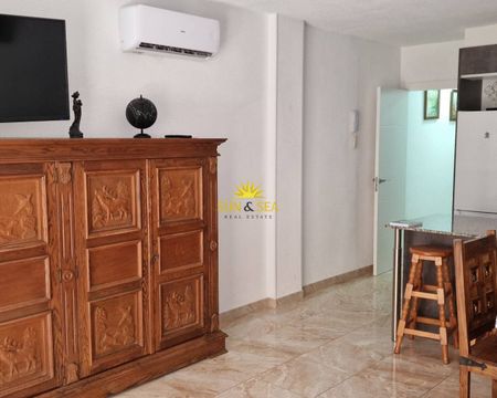 2 BEDROOM APARTMENT - TORREVIEJA - Photo 3