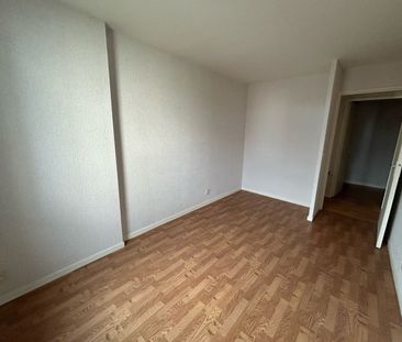 Location Appartement 4 pièces 80 m² La Châtre - Photo 4