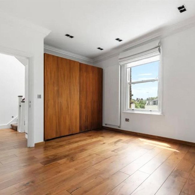 4 bedroom semi-detached house to rent - Photo 1