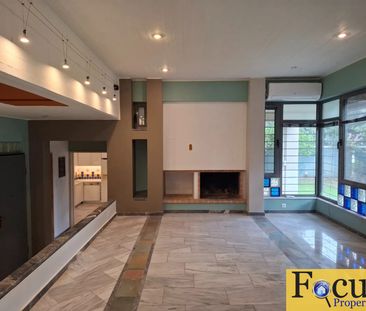 Μεζονέτα, προς ενοικίαση - 193 τ.μ. - Photo 1