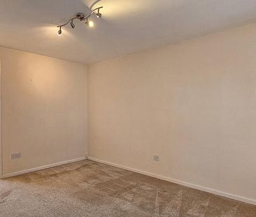 2 bedroom end of terrace house to rent - Photo 1