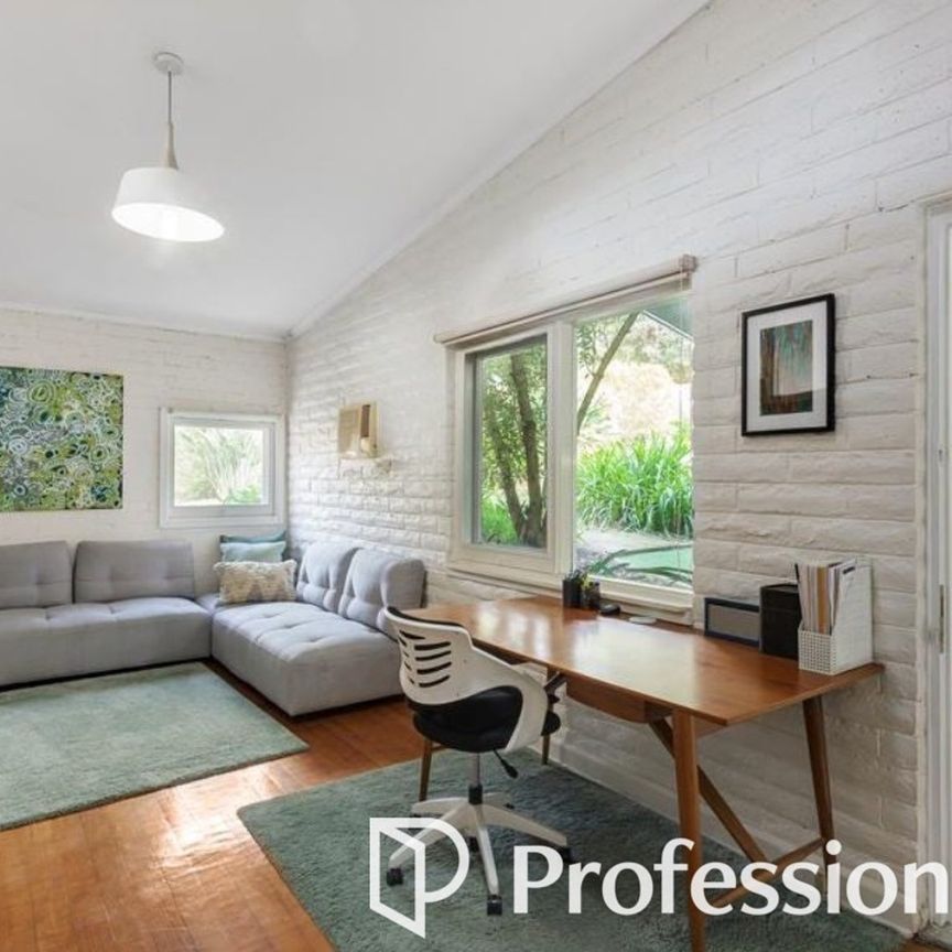 Bright hosue in Balwyn High School Zone - Photo 1