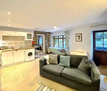 1 bedroom semi-detached bungalow to rent - Photo 1