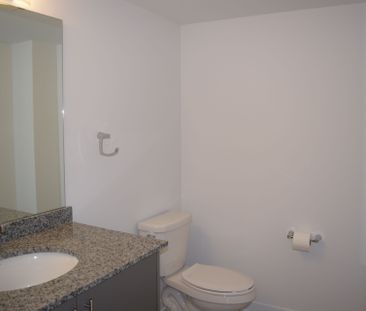 For Lease - 203 West Oak Trail, Kitchener, Ontario - Photo 2