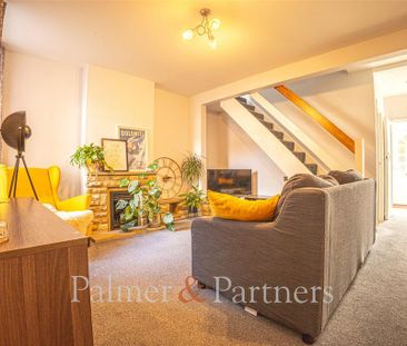 2 bedroom terraced house to rent - Photo 4