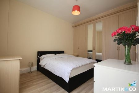 2 bedroom detached house to rent - Photo 3