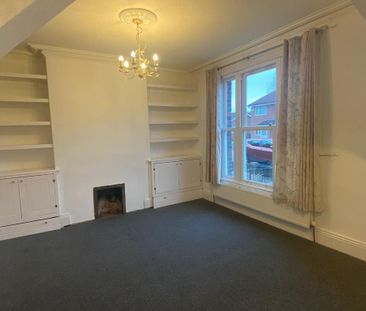 4 bedroom terraced house to rent - Photo 6