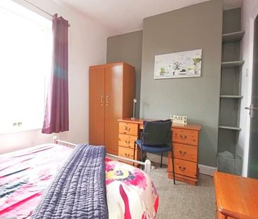 96 Foster Street, Lincoln, Lincolnshire Lincolnshire, LN5 7QF - Photo 1