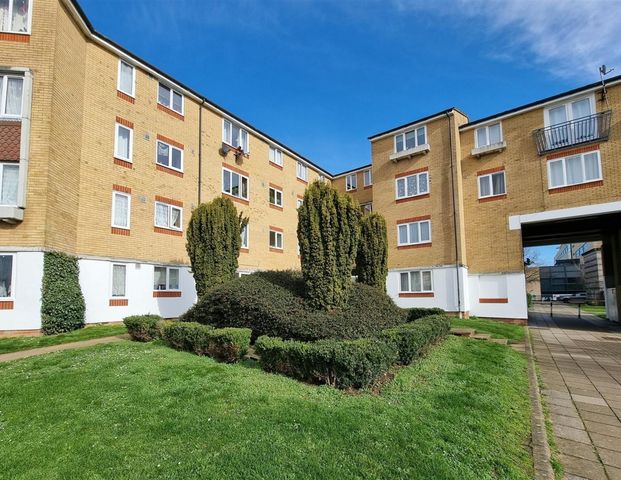 2 Bedroom Apartment To Let - Photo 1