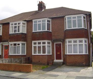 2 bed flat to rent in Angerton Gardens, Fenham, NE5 - Photo 1