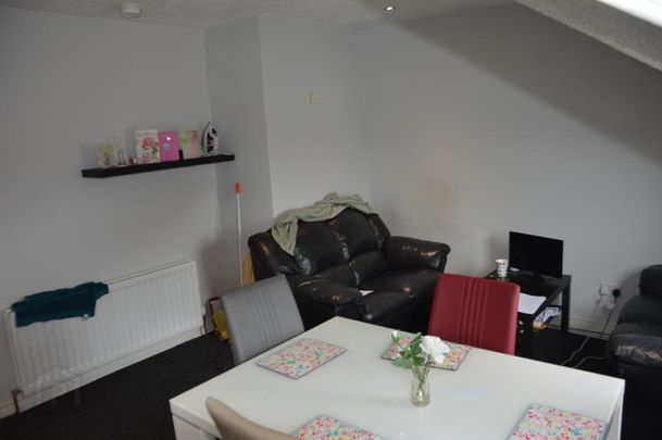 Flat 3-65 Wellesley Avenue, Belfast, BT9 6DG - Photo 1