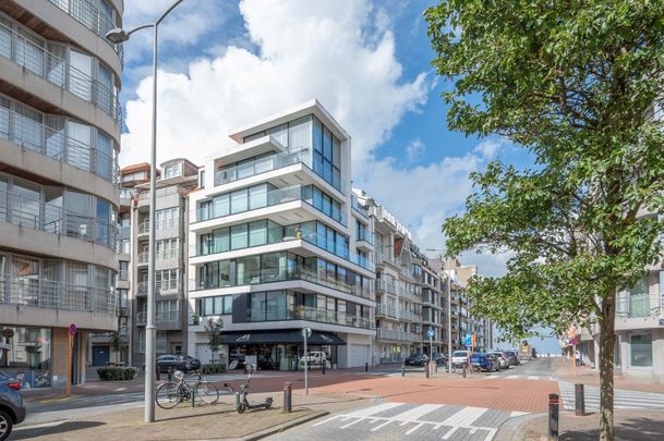 Recent appartement in standingvolle residentie nabij de Zeedijk en het Rubensplein. Parking inbegrepen. - Foto 1