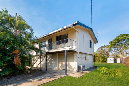 High-Set 3-Bedroom Home with Dual Driveways - Photo 4