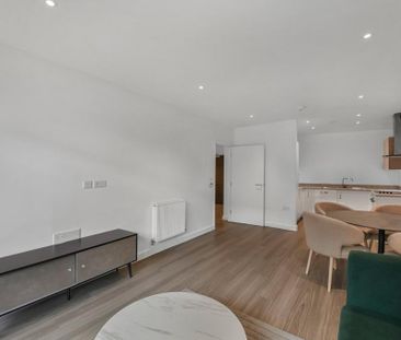 2 bedroom flat to rent - Photo 2